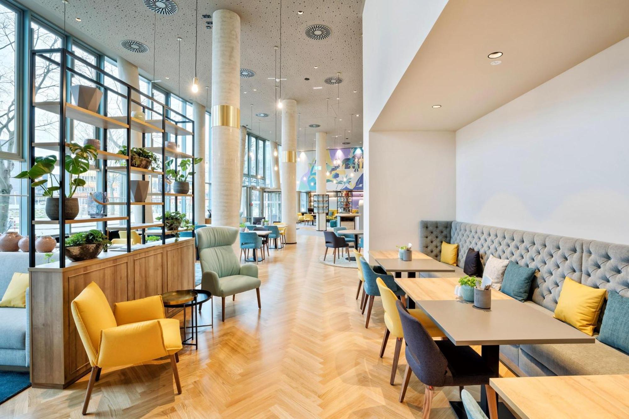 Spark By Hilton Vienna Messe Prater Bagian luar foto