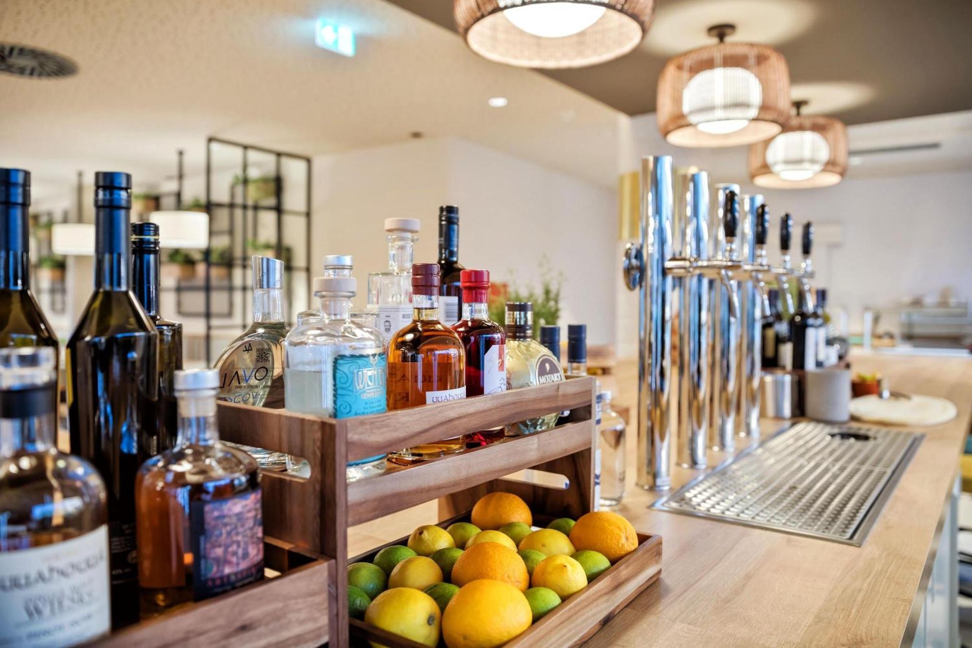 Spark By Hilton Vienna Messe Prater Bagian luar foto