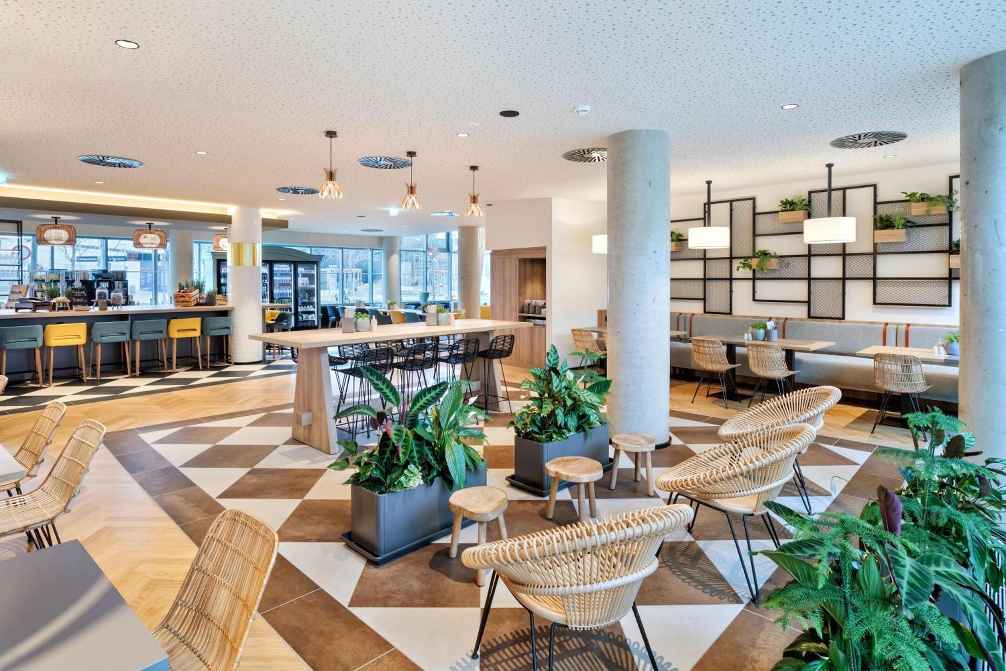 Spark By Hilton Vienna Messe Prater Bagian luar foto