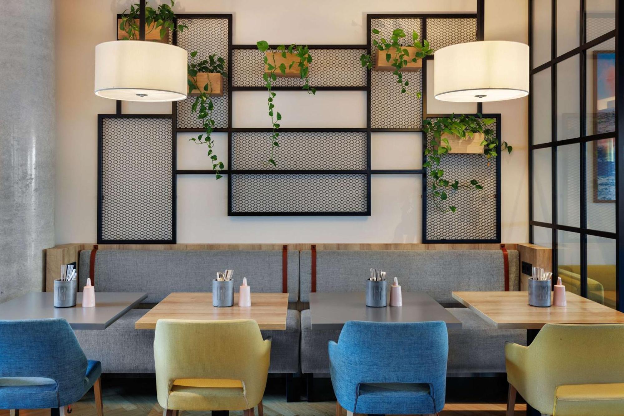 Spark By Hilton Vienna Messe Prater Bagian luar foto